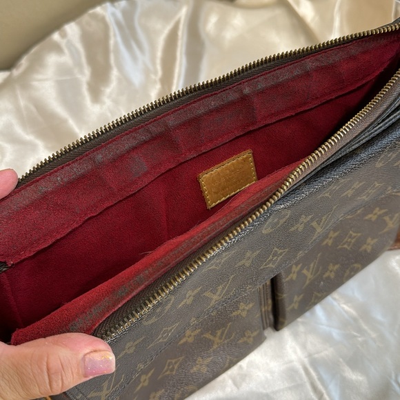 Vintage Louis Vuitton Bag - Picture 8 of 12